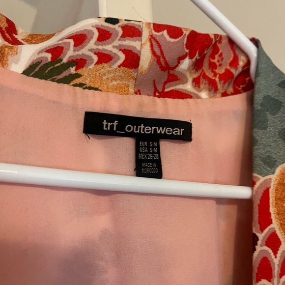 Kimono - Picture 5 of 5